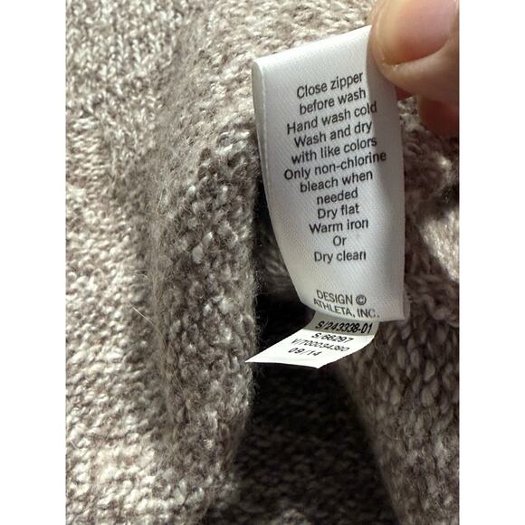 Athleta Cowl Neck Sweater Asymmetrical Womens Size Medium Tan 243338-01 66297 - Picture 10 of 10